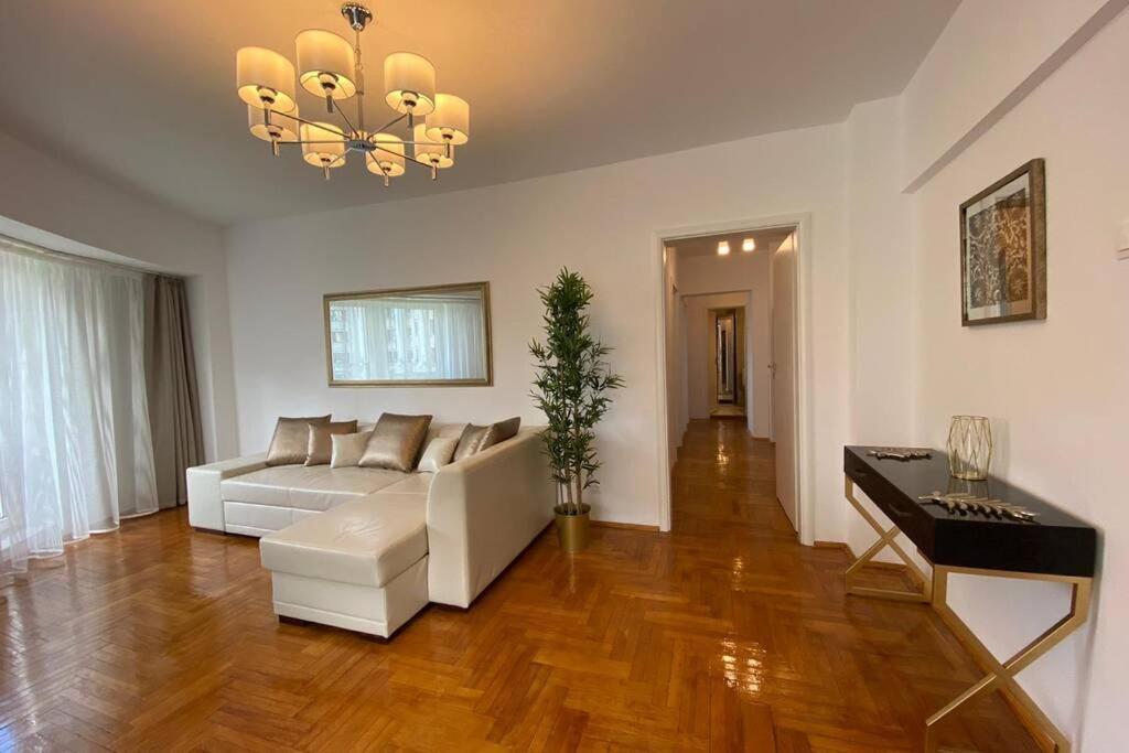 New Luxury Flat In Front Of The Parliament At Unirii Apartment Bucharest Exterior photo